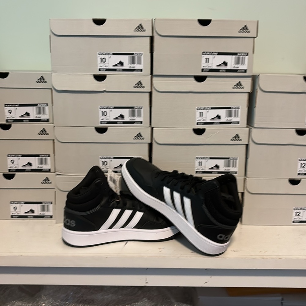 adidas Men's Hoops 3.0 Mid Top Basketball Shoe, Black/White Sizes 9, 10, 11, 12
